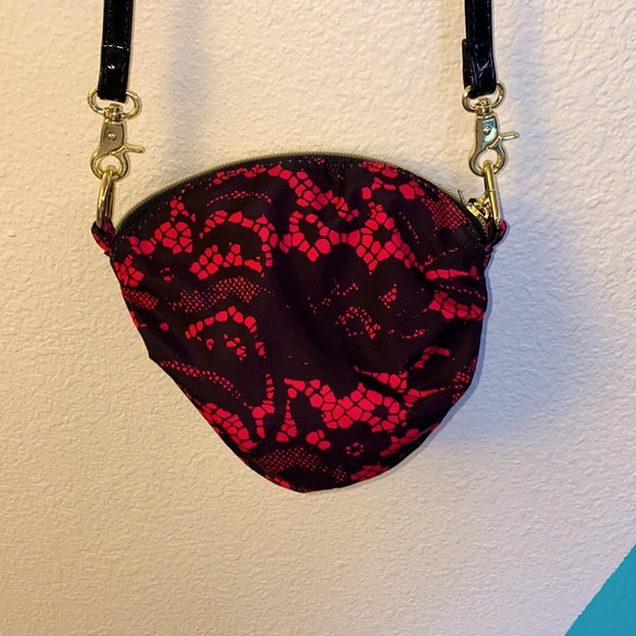 Betsy Johnson purse!! - Picture 3 of 3